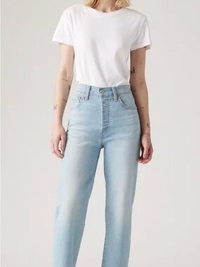 Levi’s Ribcage light Wash High-Rise Straight Ankle Jeans size 31